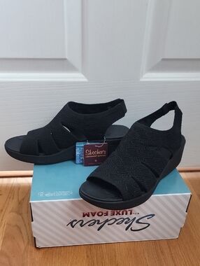 Skechers Black Knit Slingback Wedge Sandals Luxe Foam New Nwt 10